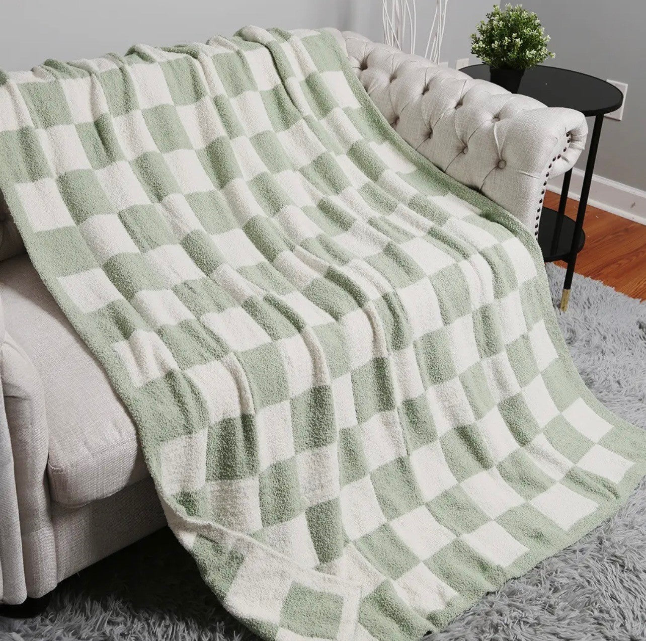 Checkerboard Patterned Throw Blanket